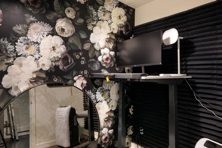 2104 Edgewood Drive, Palo Alto, California 94303