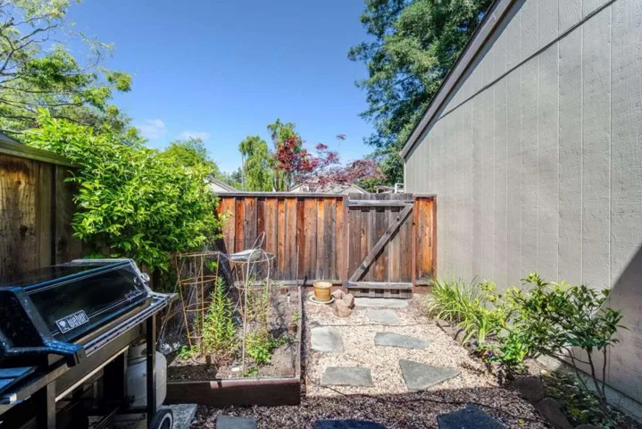 104 Greenmeadow Way, Palo Alto, California 94306