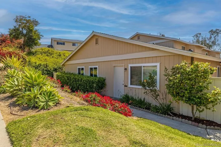 1841 Gatepost Rd, Encinitas, California 92024