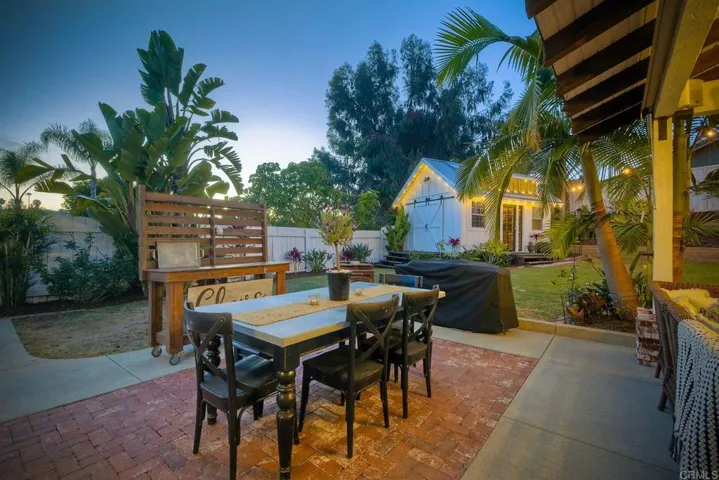 2708 York Road, Carlsbad, California 92010