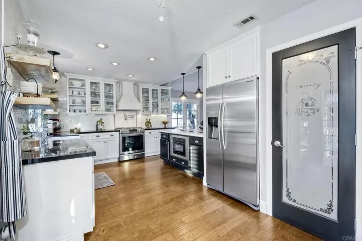 2708 York Road, Carlsbad, California 92010
