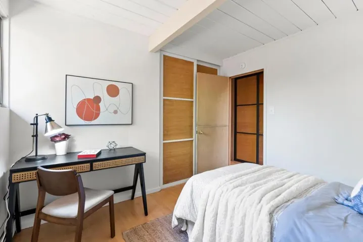 900 Elsinore Drive, Palo Alto, California 94303