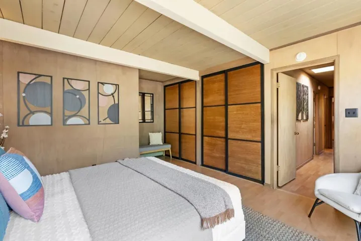 900 Elsinore Drive, Palo Alto, California 94303