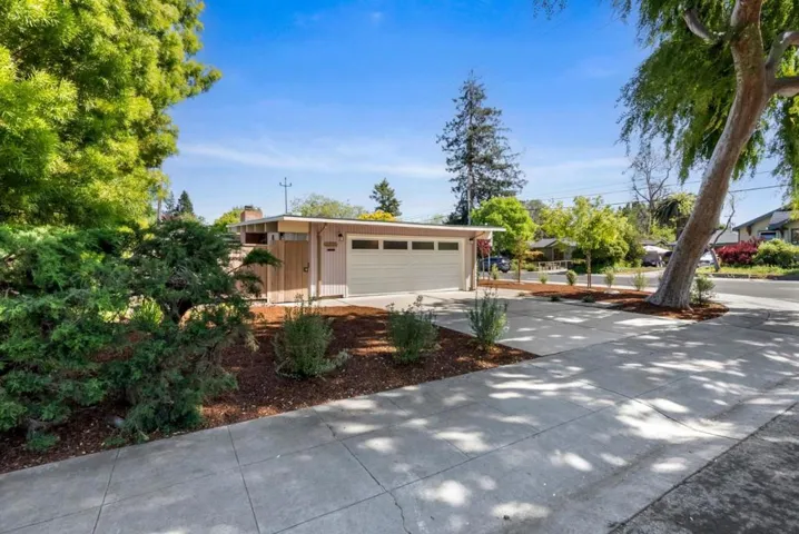 900 Elsinore Drive, Palo Alto, California 94303