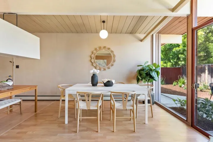 900 Elsinore Drive, Palo Alto, California 94303