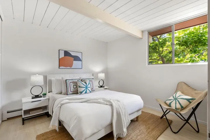 900 Elsinore Drive, Palo Alto, California 94303