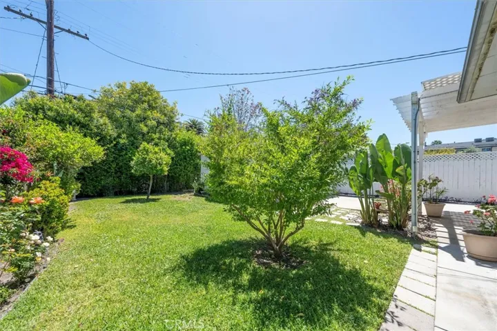 4242 Sunnyslope Avenue, Sherman Oaks, California 91423