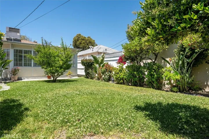 4242 Sunnyslope Avenue, Sherman Oaks, California 91423