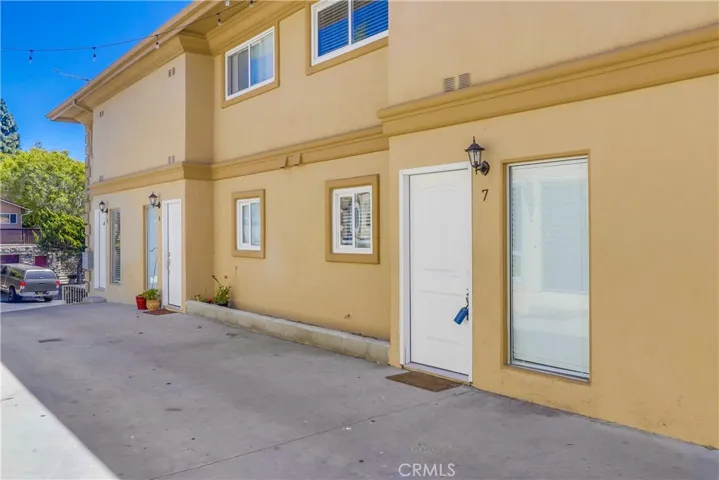 142 W Escalones 7, San Clemente, California 92672