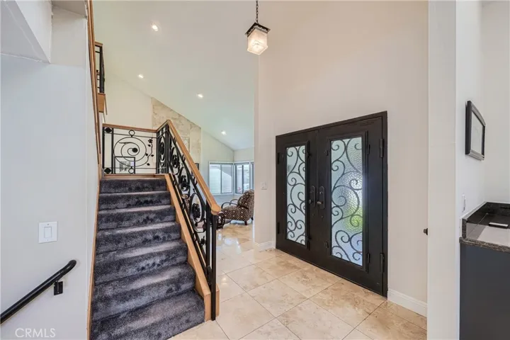 4048 Mistral Drive, Huntington Beach, California 92649