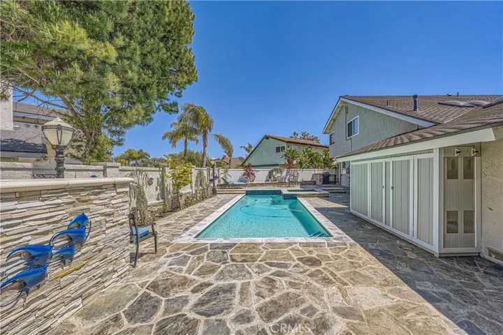 4048 Mistral Drive, Huntington Beach, California 92649