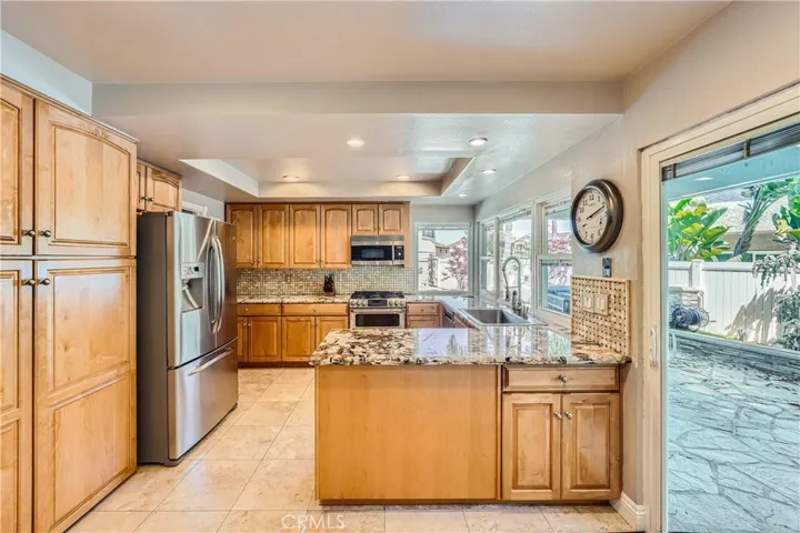 4048 Mistral Drive, Huntington Beach, California 92649