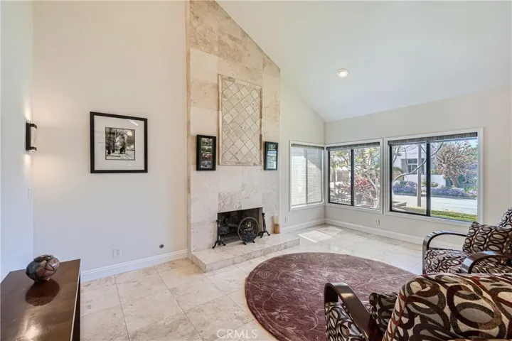4048 Mistral Drive, Huntington Beach, California 92649