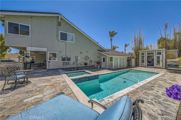 4048 Mistral Drive, Huntington Beach, California 92649