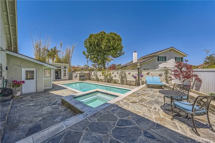 4048 Mistral Drive, Huntington Beach, California 92649