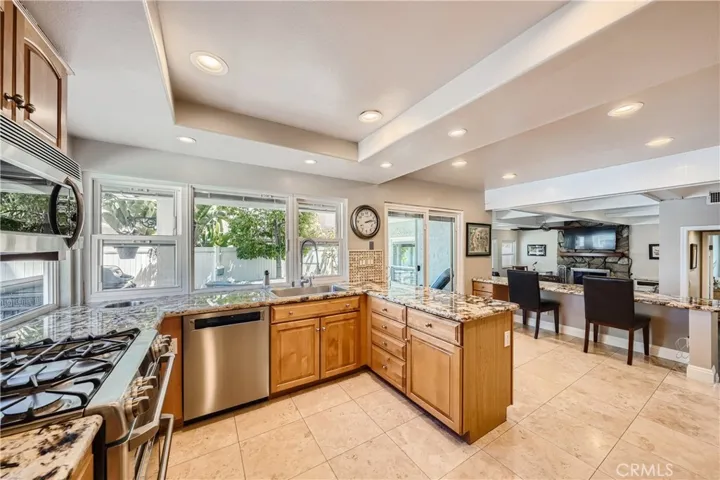 4048 Mistral Drive, Huntington Beach, California 92649