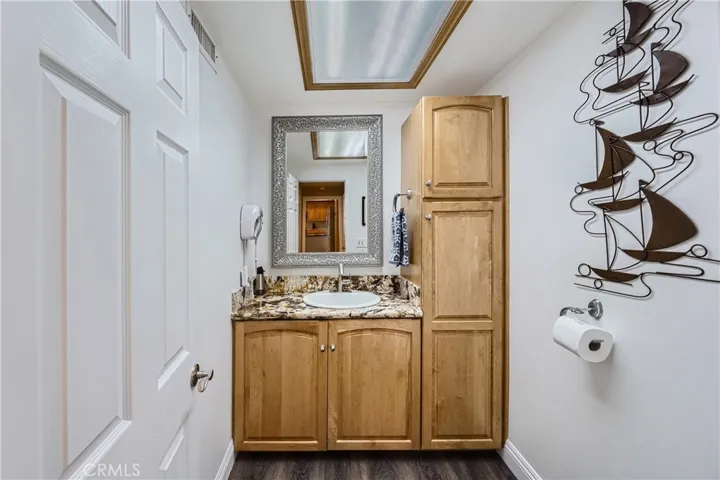 4048 Mistral Drive, Huntington Beach, California 92649