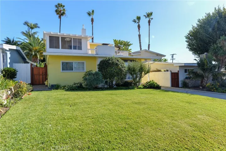 117 W Avenida Santiago, San Clemente, California 92672