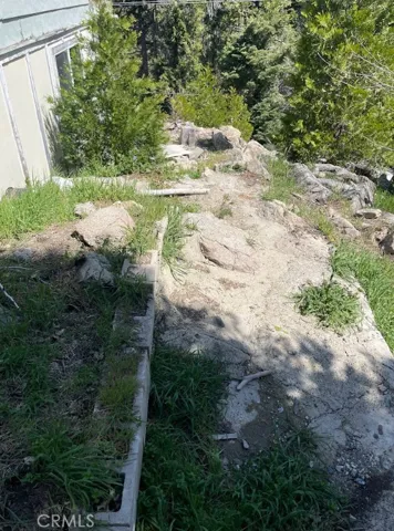 1055 Fiden Court, Crestline, California 92325