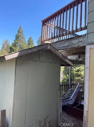 1055 Fiden Court, Crestline, California 92325