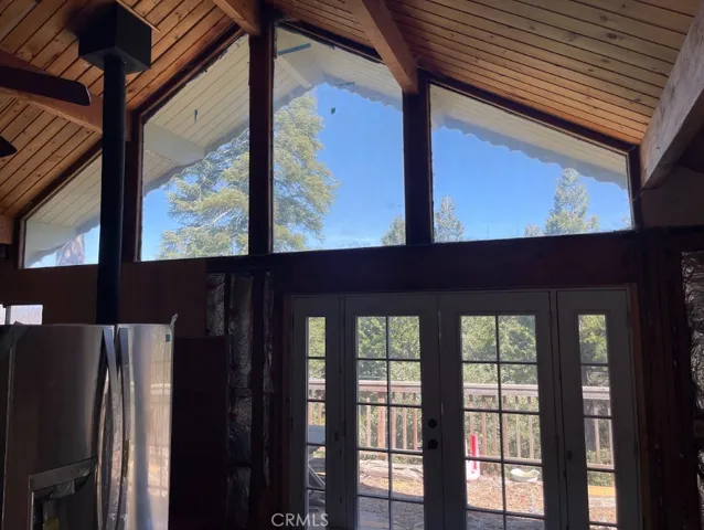 1055 Fiden Court, Crestline, California 92325