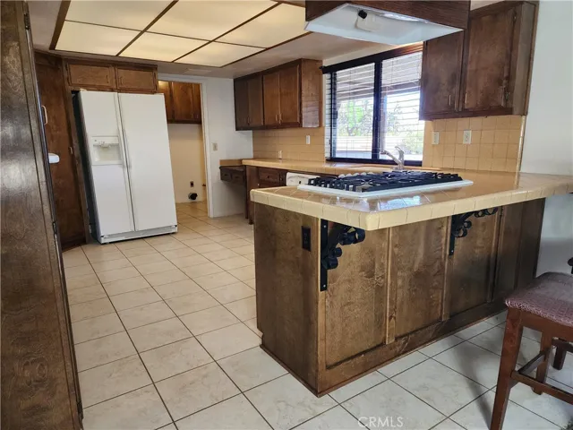 20360 Eyota Road, Apple Valley, California 92308