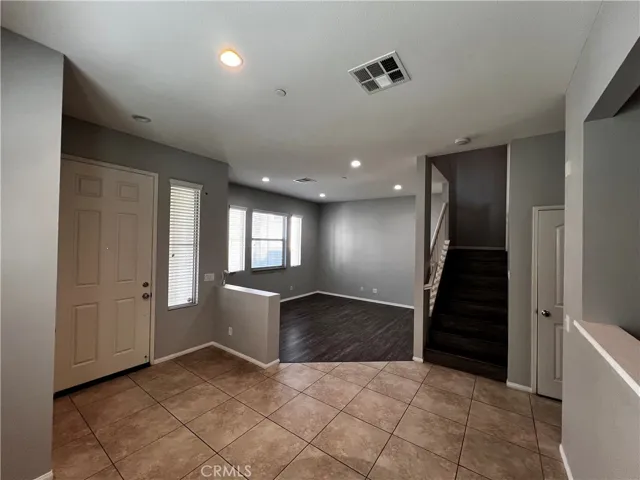 76 Hedge Bloom, Irvine, California 92618