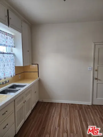 4180 Garthwaite Avenue, Los Angeles, California 90008