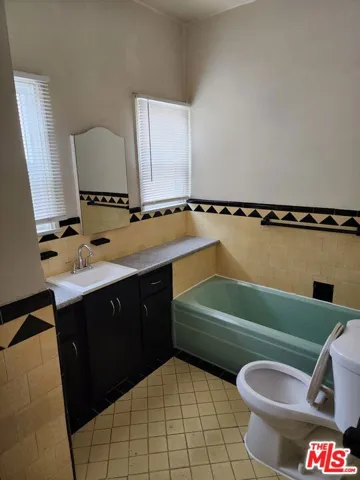 4180 Garthwaite Avenue, Los Angeles, California 90008