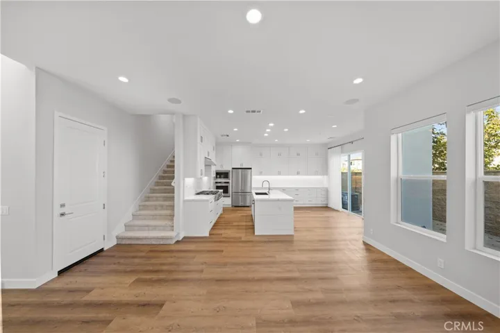 120 Pin Lane, Lake Forest, California 92630