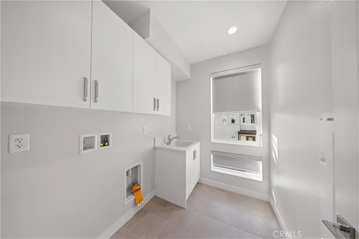 120 Pin Lane, Lake Forest, California 92630