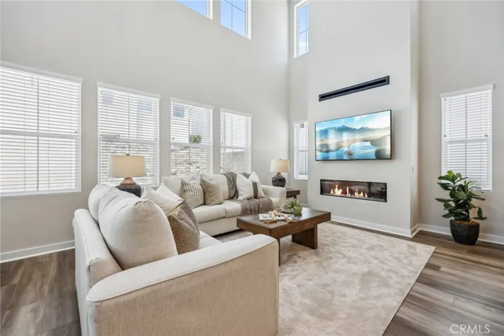 100 Amber Oak, Lake Forest, California 92630