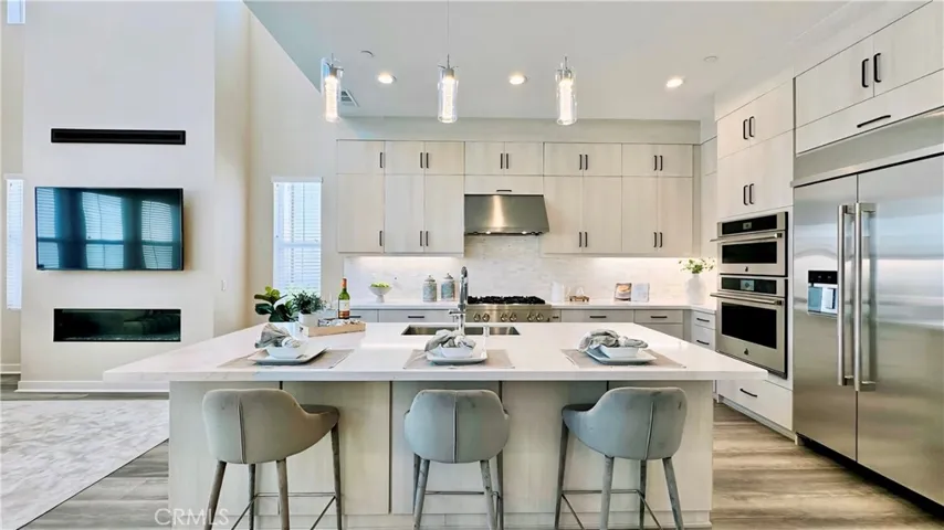 100 Amber Oak, Lake Forest, California 92630