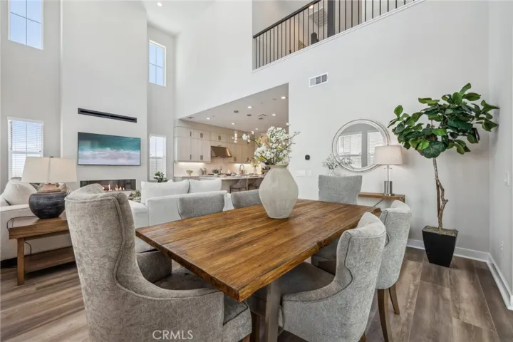100 Amber Oak, Lake Forest, California 92630