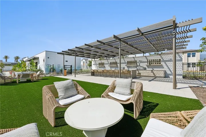 100 Amber Oak, Lake Forest, California 92630
