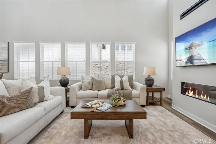 100 Amber Oak, Lake Forest, California 92630