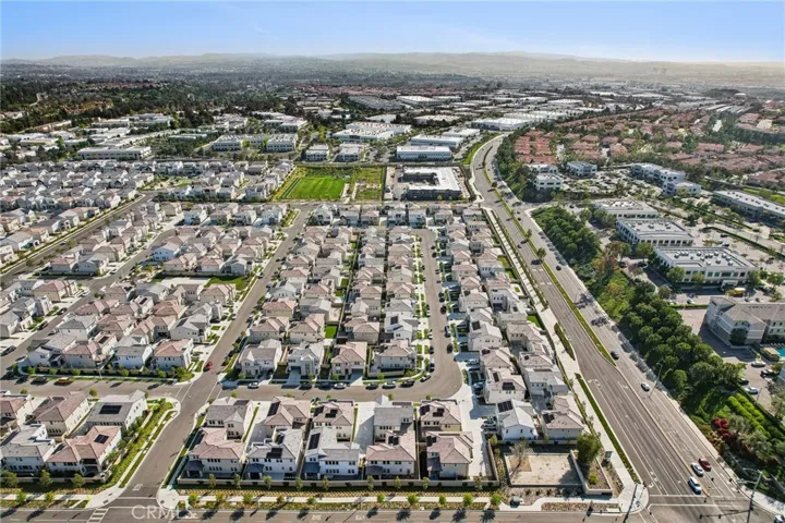 100 Amber Oak, Lake Forest, California 92630