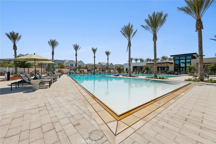 100 Amber Oak, Lake Forest, California 92630