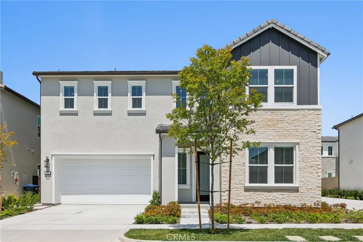 100 Amber Oak, Lake Forest, California 92630
