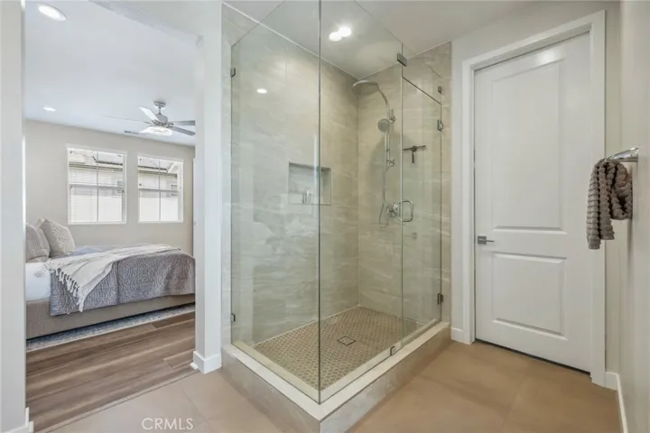 100 Amber Oak, Lake Forest, California 92630