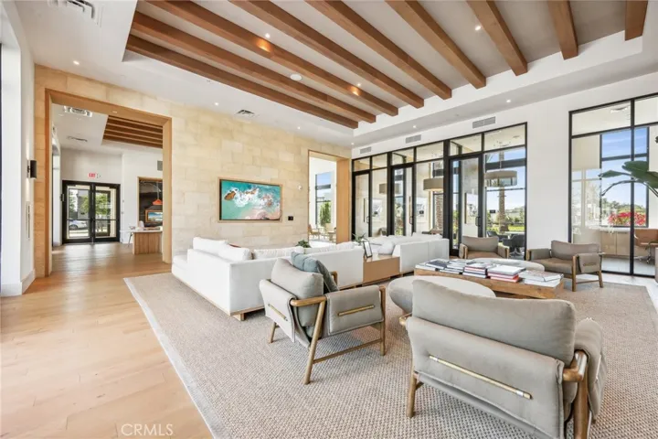 100 Amber Oak, Lake Forest, California 92630