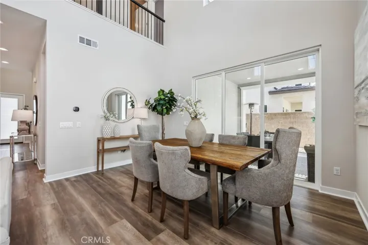 100 Amber Oak, Lake Forest, California 92630