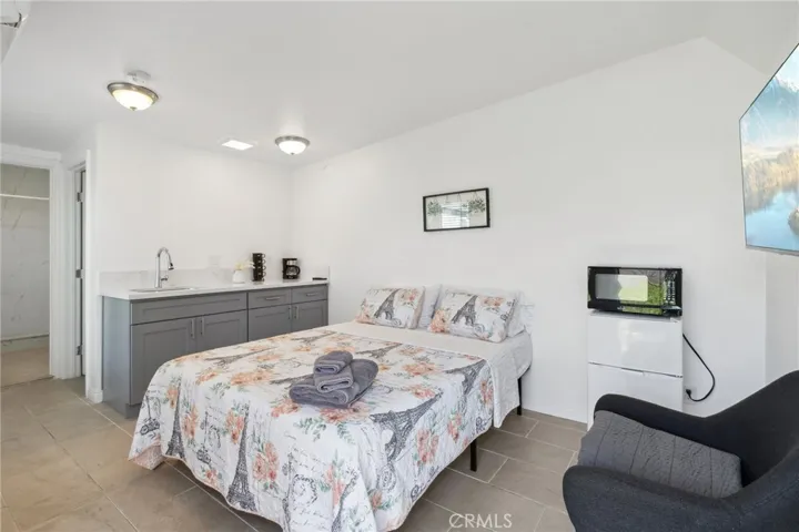 6010 8th Avenue, Los Angeles, California 90043