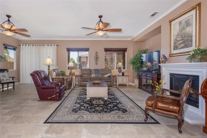 1645 Camino Cresta, Hemet, California 92545
