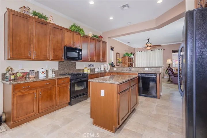 1645 Camino Cresta, Hemet, California 92545