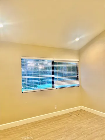 22135 Burbank Boulevard 2, Woodland Hills, California 91367