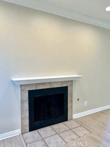 22135 Burbank Boulevard 2, Woodland Hills, California 91367