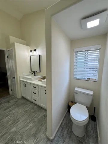Master Bedroom Bathroom