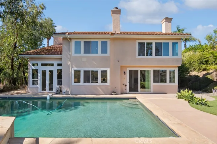 2660 Grandoaks Drive, Westlake Village, California 91361