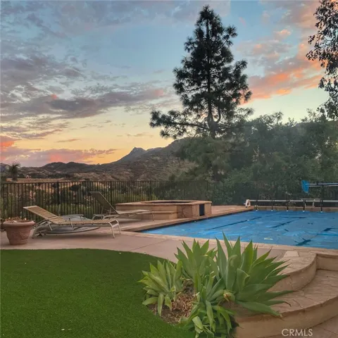 2660 Grandoaks Drive, Westlake Village, California 91361
